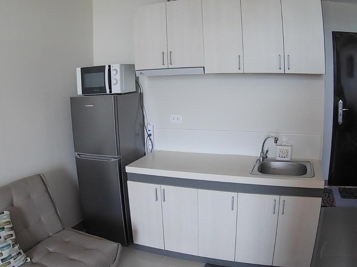 Saekyung Condominium Мактан Екстериор снимка