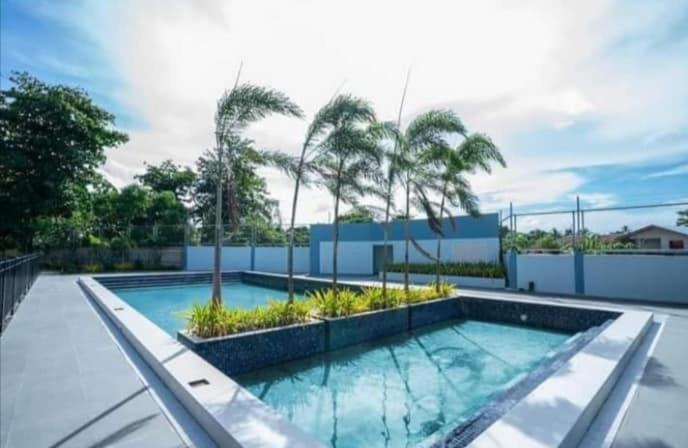 Saekyung Condominium Мактан Екстериор снимка