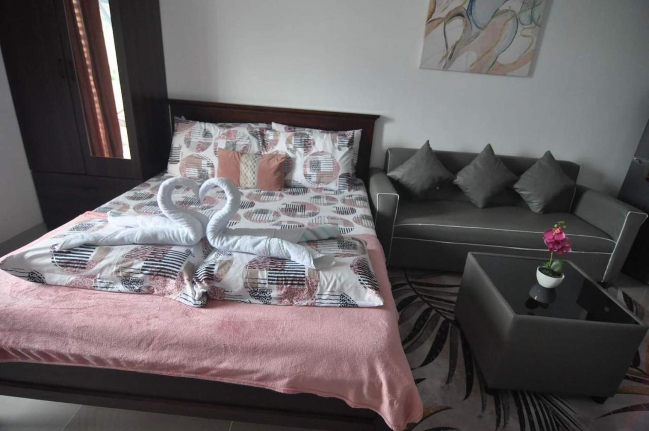 Saekyung Condominium Мактан Екстериор снимка
