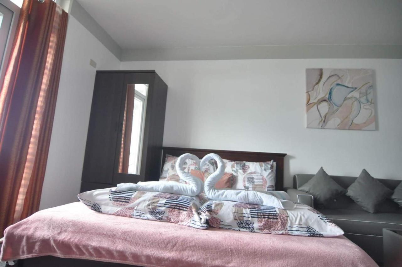 Saekyung Condominium Мактан Екстериор снимка