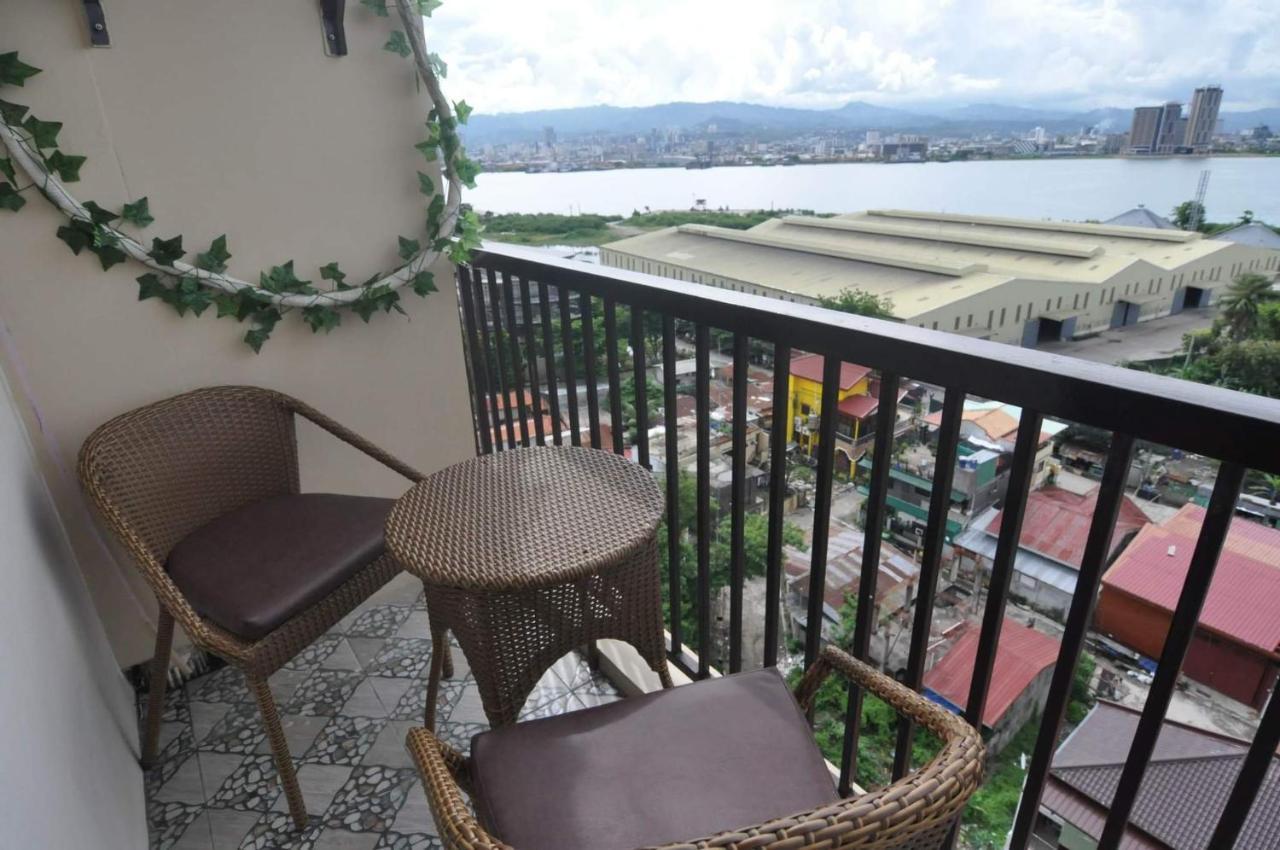 Saekyung Condominium Мактан Екстериор снимка